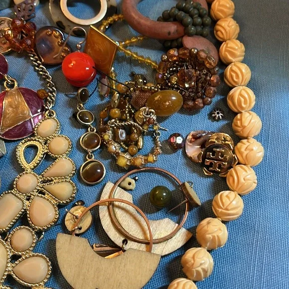 Neutral tone craft and repurpose lot - Picture 5 of 13